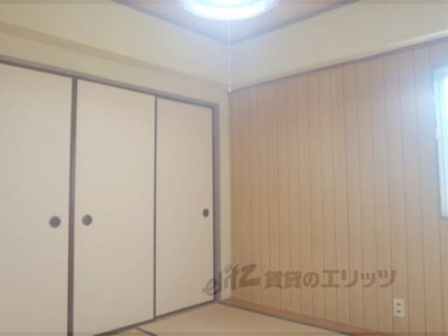 和室　4.5帖の収納がある和室です