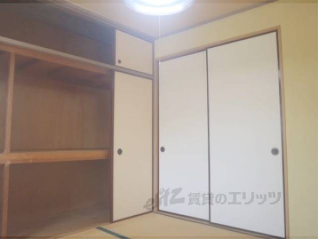 和室　4.5帖の収納がある和室です