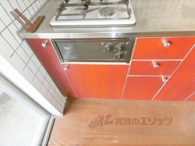 キッチン　下部収納