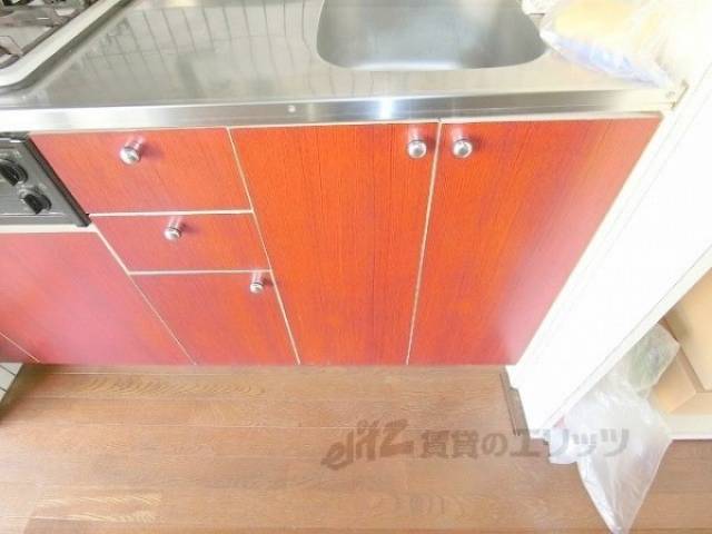 キッチン　下部収納