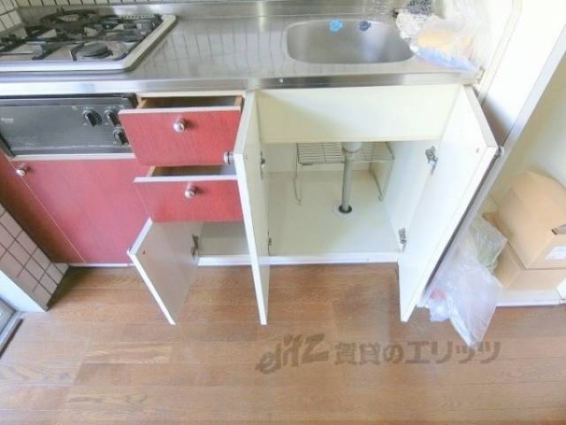 キッチン　下部収納