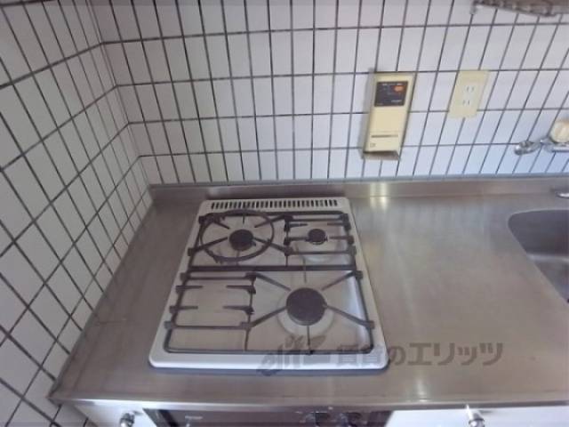 キッチン　コンロ