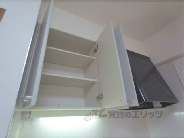 キッチン上部収納