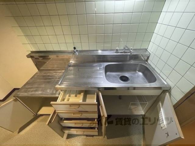 キッチン　キッチン収納