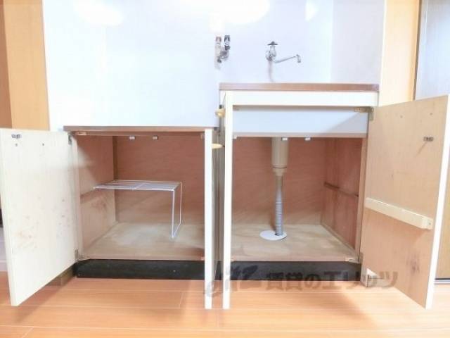 キッチン　キッチン下部収納