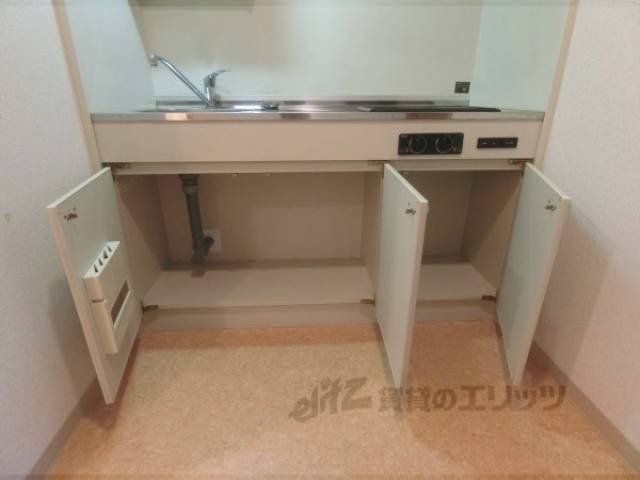 キッチン　収納