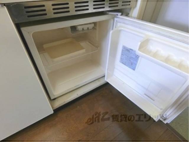 冷蔵庫置場　ミニ冷蔵庫