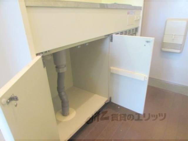 キッチン　キッチン下部収納