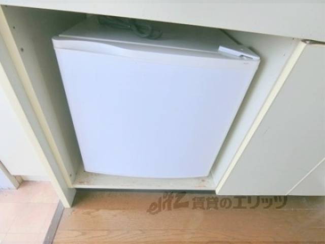 冷蔵庫置場　ミニ冷蔵庫