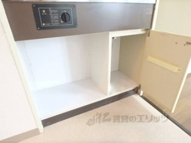 キッチン　下部収納