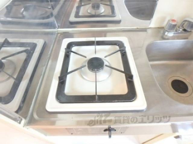 キッチン　コンロ