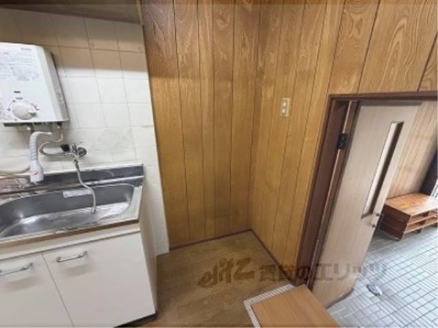 冷蔵庫置場