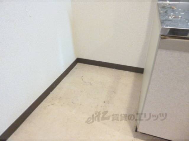 冷蔵庫置場　エアコン