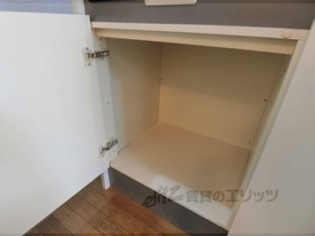 キッチン　下部収納
