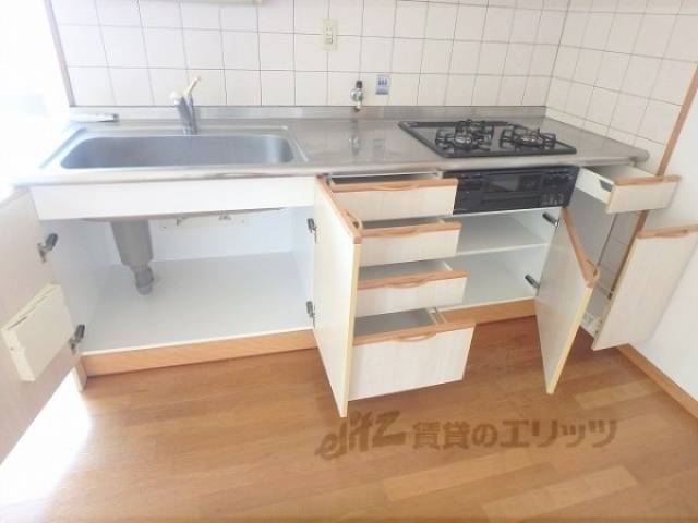 キッチン　収納