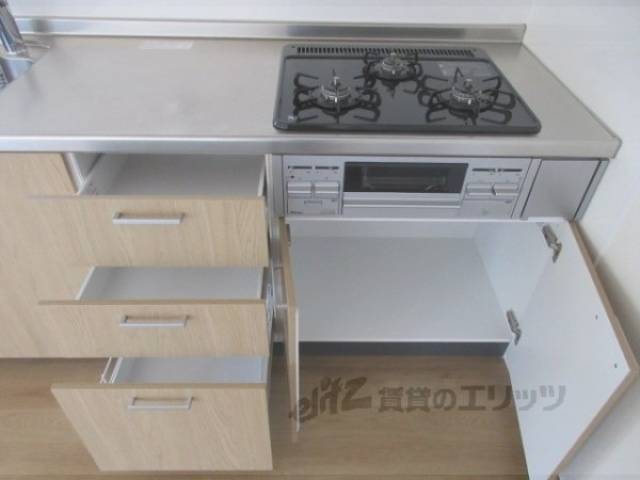 キッチン　下収納