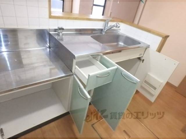 キッチン　収納