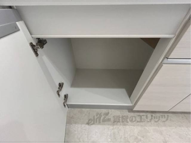 キッチン　下部収納