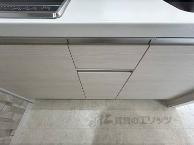 キッチン　下部収納