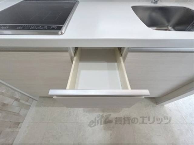 キッチン　下部収納