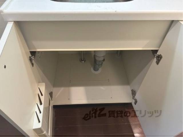 キッチン　下部収納