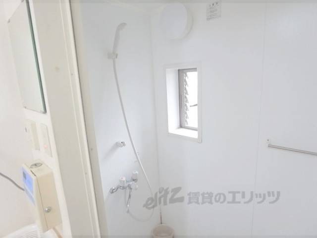 風呂　共同シャワー