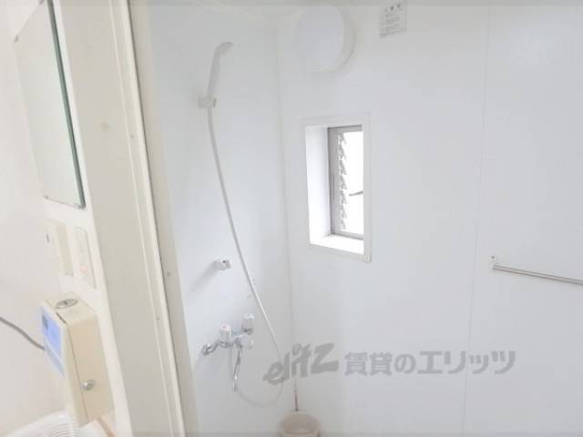 風呂　共同シャワー