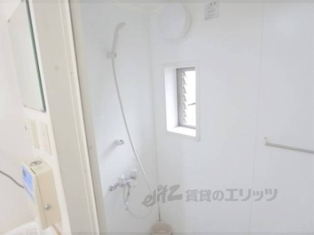 風呂　共同シャワー