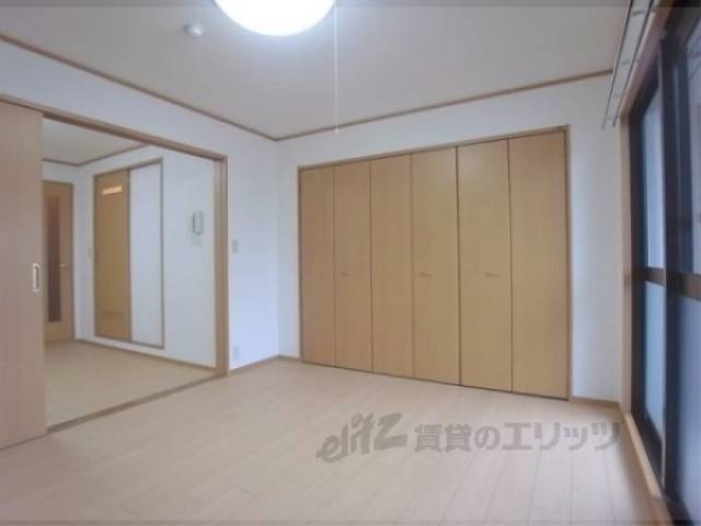 洋室　7.4帖