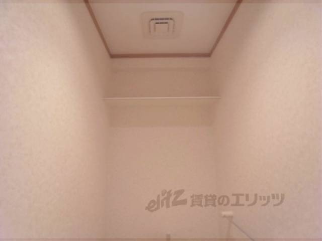 収納棚