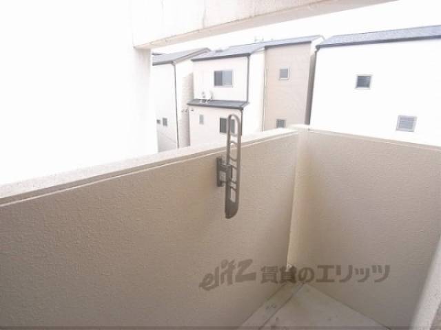 ベランダ　物干し竿