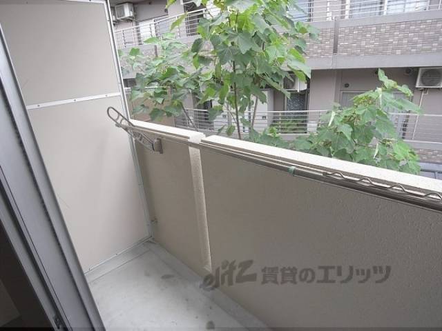 ベランダ　物干し竿
