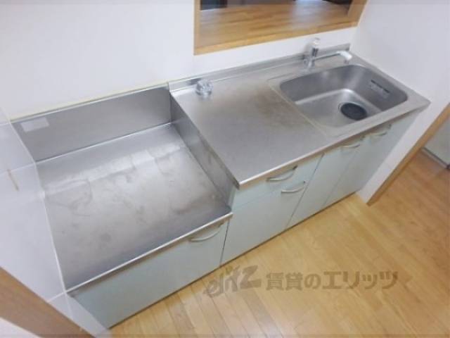 キッチン　コンロ置き場