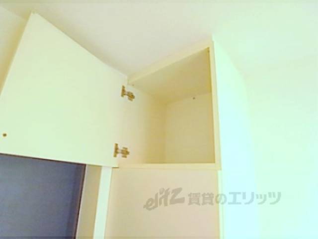 下駄箱　上部収納スペース