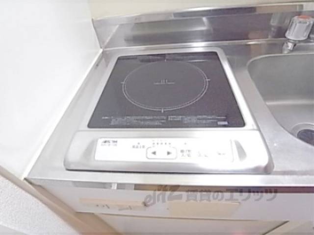 キッチン　アイエイチコンロ1口