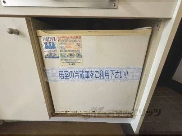冷蔵庫置場　冷蔵庫