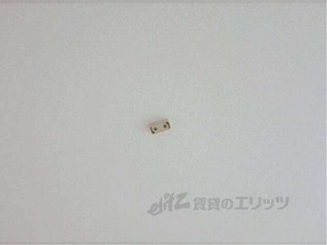 洋室　照明