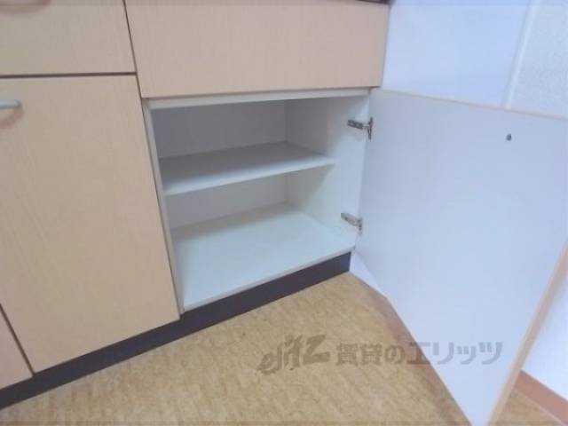 キッチン　下部収納