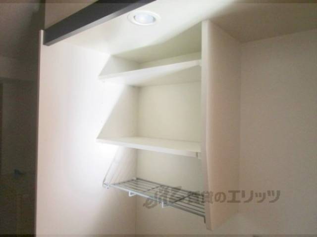 キッチン　収納上部