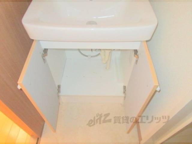 洗面所　収納下部