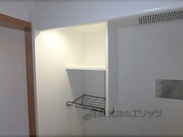 キッチン　上部収納