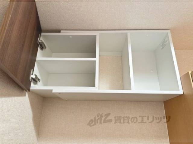 洗濯機置場　収納