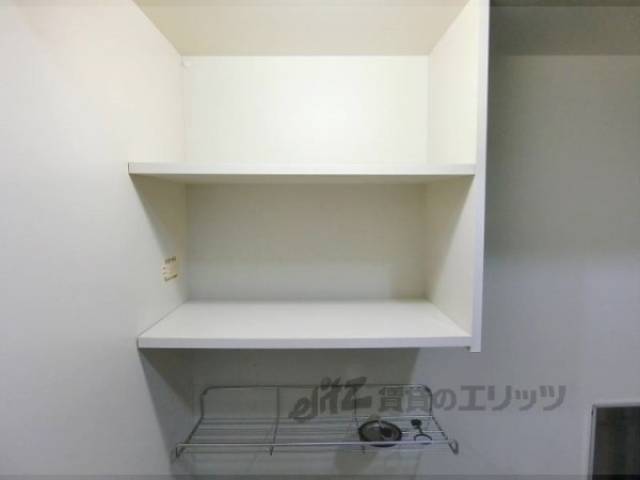キッチン　上部収納