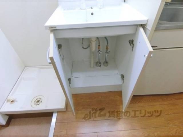 洗面所　下部収納