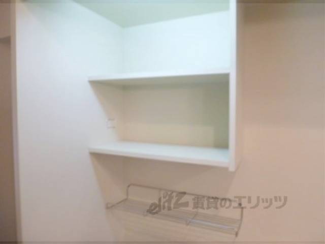 キッチン　収納棚の上部