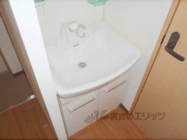 洗面所　独立洗面台