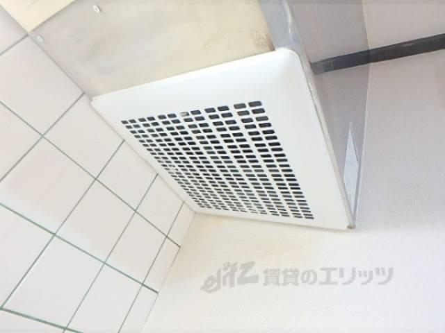 キッチン　換気扇