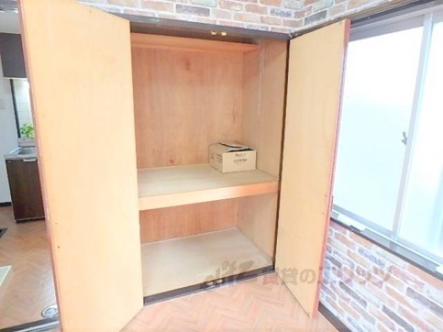 収納　奥行きがあり、収納しやすいですよ。