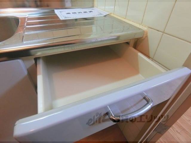 キッチン　収納