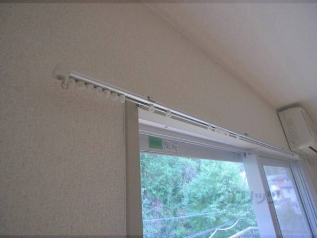 カーテンレール